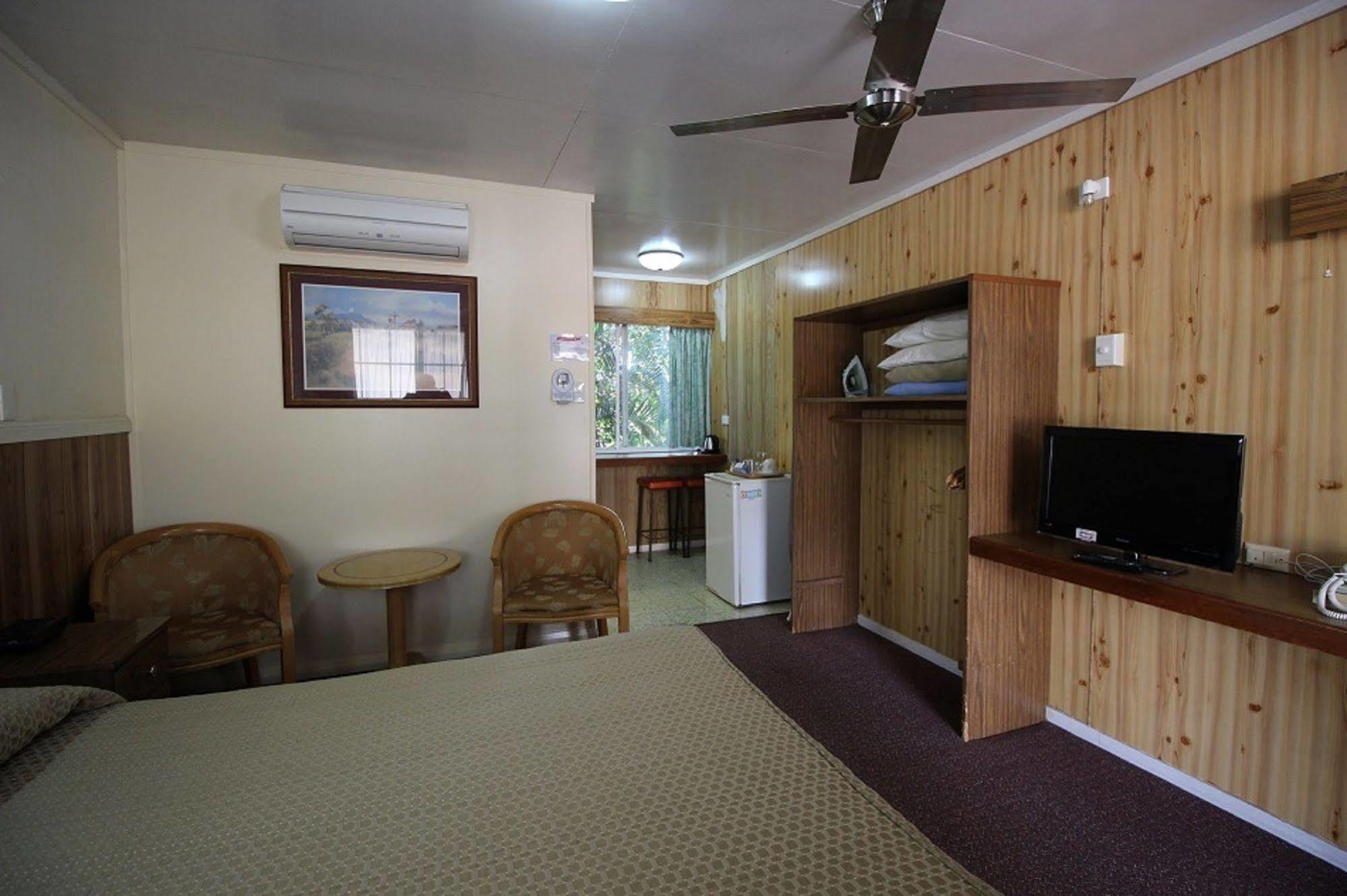 Atherton Hinterland Motel Exterior photo
