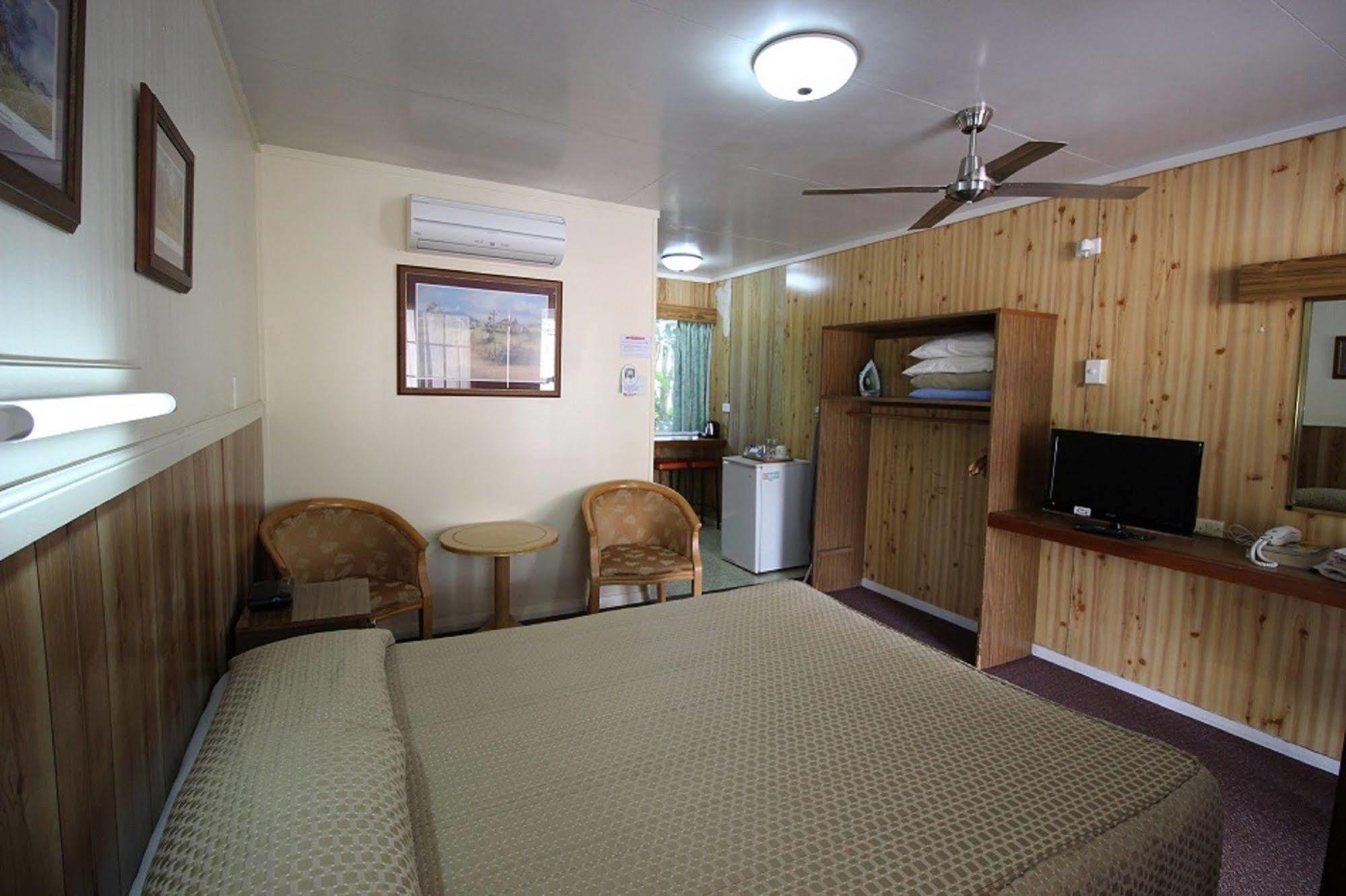 Atherton Hinterland Motel Exterior photo
